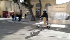 Steigende Zahl von Unfällen: Helmpflicht für E-Scooter-Fahrer in Paris