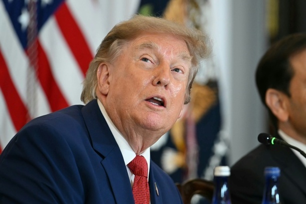 Bild vergr&ouml;&szlig;ern: Trump fordert Entschädigungen vom Iran