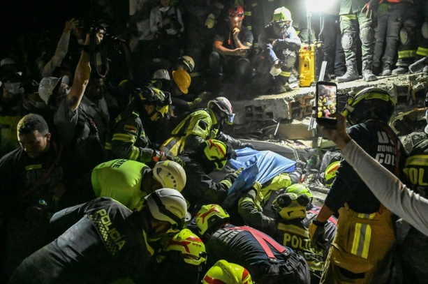 Bild vergr&ouml;&szlig;ern: Zahl der Toten nach Erdbeben in Kolumbien auf 216 korrigiert