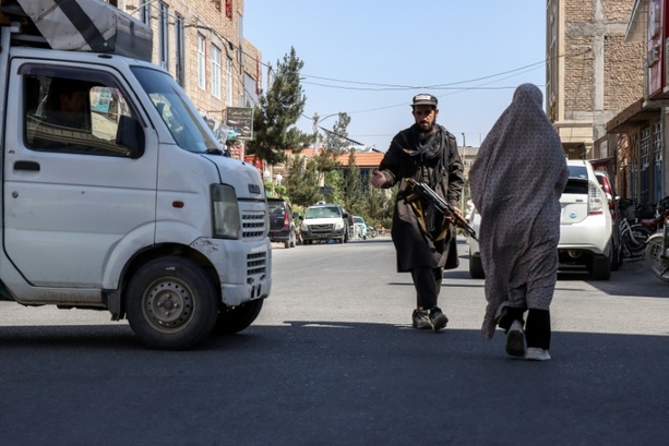 Bild vergr&ouml;&szlig;ern: Jahrestag der Machtübernahme der Taliban: Amnesty fordert Ende von Abschiebungen