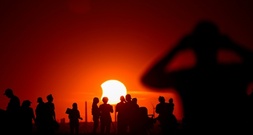 Sonnenfinsternis legt Verkehr in Bremen lahm: Polizei erfasst rund hundert Verstöße