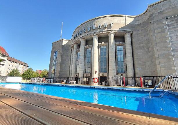 Bild vergr&ouml;&szlig;ern: Berliner Volksbühne sagt Event wegen Sicherheitsbedenken ab