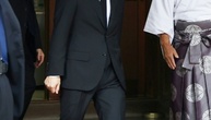 Jahrestag der Kapitulation: Japans Verteidigungsminister besucht umstrittenen Schrein