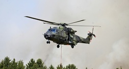 Großer Waldbrand in Nordrhein-Westfalen hat sich über Nacht nicht ausgebreitet