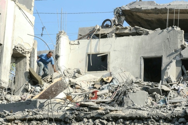 Bild vergr&ouml;&szlig;ern: Behörden: Elf Tote bei israelischen Angriffen im Südlibanon