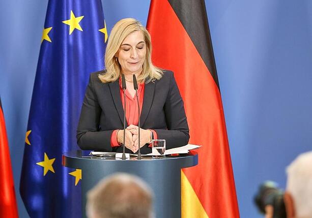 Bild vergr&ouml;&szlig;ern: Kanzleramtsministerin drückt bei Geheimdienst-Reform aufs Tempo