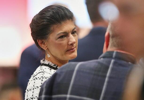 Bild vergr&ouml;&szlig;ern: Wagenknecht: Thüringer BSW-Basis will aus Koalition raus