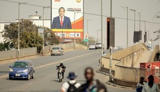 Wahlkommission in Sambia: Präsident Hichilema für zweite Amtszeit wiedergewählt