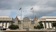IS-Anhängerin soll Anschlag auf Parlament von Bundesstaat New York geplant haben