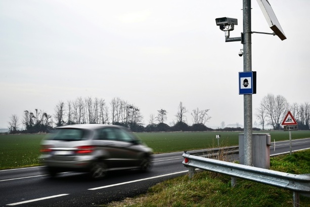 Bild vergr&ouml;&szlig;ern: Gericht: Blitzerergebnisse dürfen auch im Saarland ohne Rohdaten verwertet werden