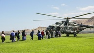 350 Menschen sitzen tagelang auf Straße in Peru fest - Rettung per Hubschrauber