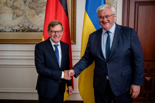 Bild vergr&ouml;&szlig;ern: Wadephul kündigt bei Ukraine-Besuch weitere deutsche Hilfe und Gespräch mit Rubio an