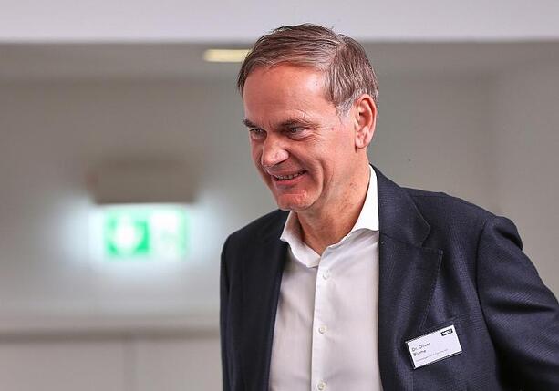 Bild vergr&ouml;&szlig;ern: VW-Chef will Zusammenhalt in Branchenkrise