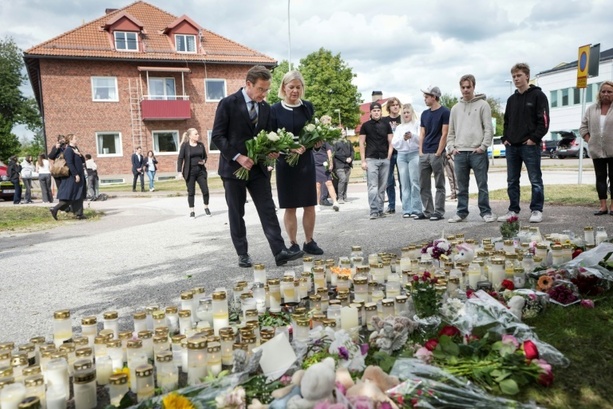 Bild vergr&ouml;&szlig;ern: Ermittlungen auf Hochtouren nach Schwert-Angriff an schwedischer Schule mit einer Toten