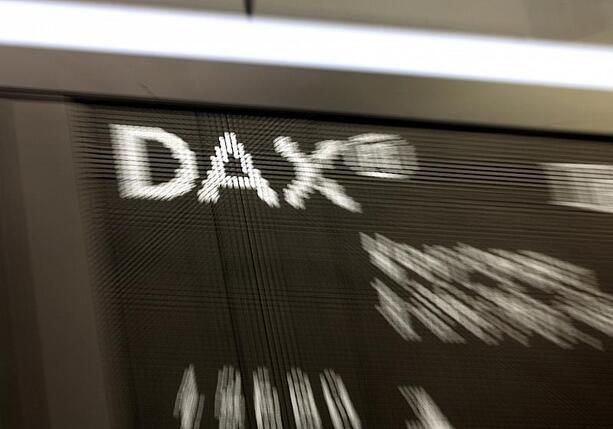 Bild vergr&ouml;&szlig;ern: Dax startet im Minus - Leitindex vor Belastungstest