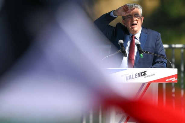 Bild vergr&ouml;&szlig;ern: Umfrage: In Frankreich scheint Stichwahl Le Pen - Mélenchon möglich