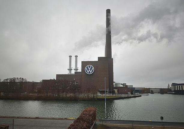 Bild vergr&ouml;&szlig;ern: IG Metall droht VW mit Streiks