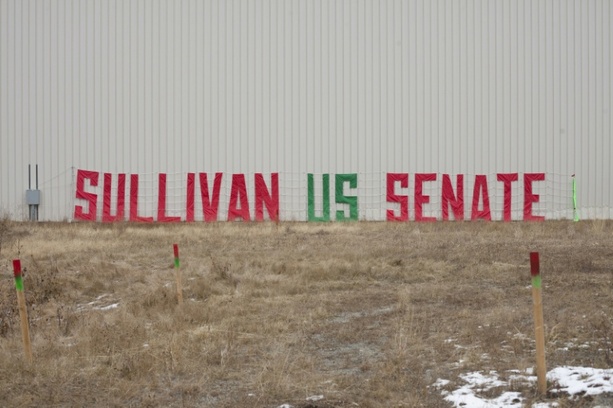 Bild vergr&ouml;&szlig;ern: Senatswahl in Alaska: Sullivan für Sullivan gegen Sullivan