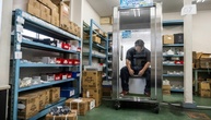 Kühlschrank für Menschen soll japanische Arbeiter vor Hitze schützen