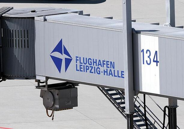 Bild vergr&ouml;&szlig;ern: Weiterer Abschiebeflug nach Afghanistan gestartet