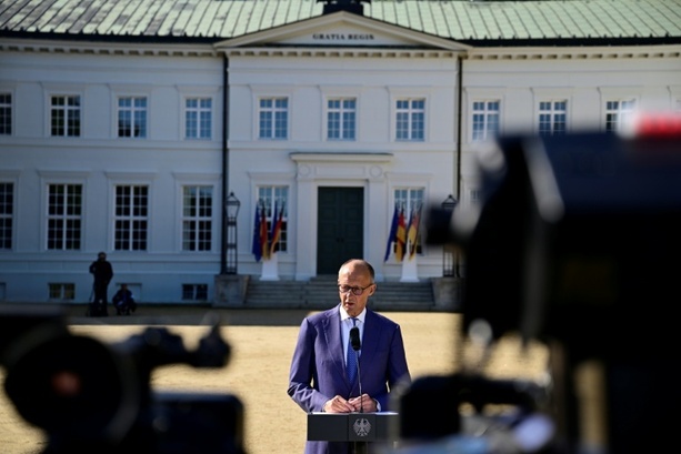 Bild vergr&ouml;&szlig;ern: Bundeskabinett berät über Klimakrise und deren Folgen