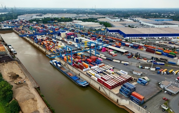 Bild vergr&ouml;&szlig;ern: Ifo: Exporterwartungen deutscher Unternehmen stark gestiegen