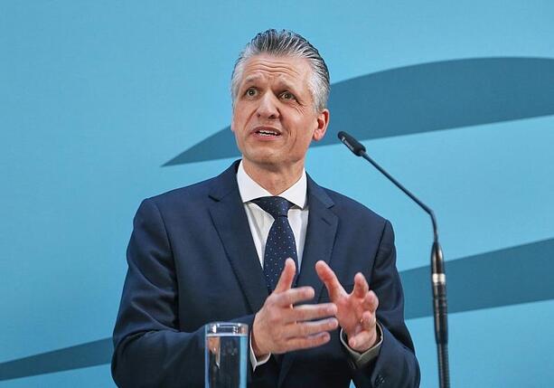 Bild vergr&ouml;&szlig;ern: Frei ruft Union und SPD zur Geschlossenheit auf