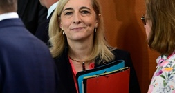 Warken schließt Kanzlertausch nach Ost-Wahlen aus