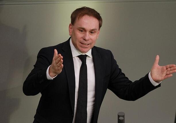 Bild vergr&ouml;&szlig;ern: BPB: Ullrich will Demokratiekrise aktiv begegnen