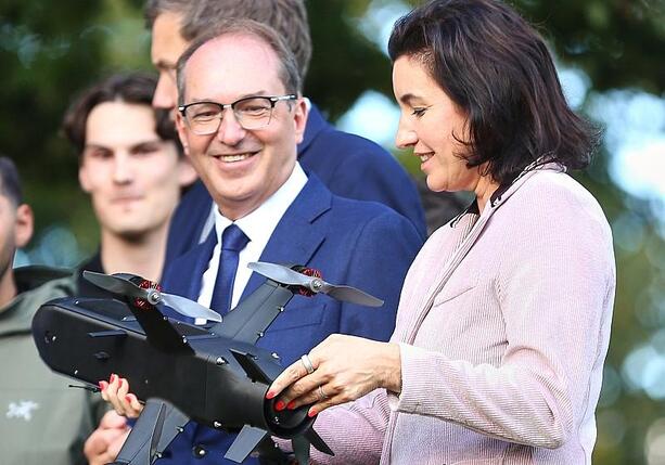Bild vergr&ouml;&szlig;ern: Innenminister planen Treffen zur Drohnenabwehr