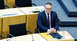 Misstrauensvotum gegen Regierungschef Voigt auf AfD-Antrag in Thüringer Landtag