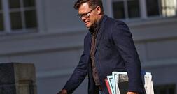Schneider hält an Grundgesetzänderung für Klimaanpassung fest