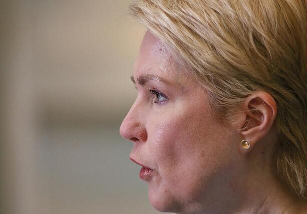 Bild vergr&ouml;&szlig;ern: Schwesig: Krebserkrankung Grund für Rückzug 2019