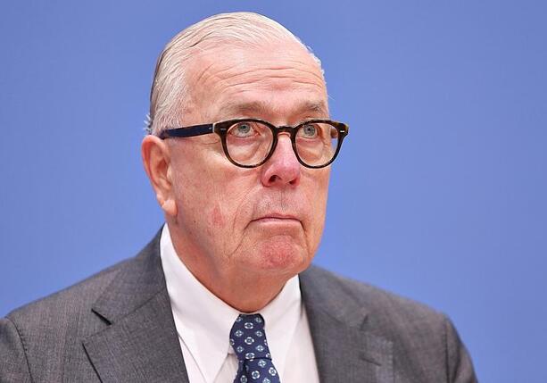 Bild vergr&ouml;&szlig;ern: Ärztepräsident will pensionierte Ärzte an Schulen schicken