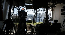 Wütender Trump droht Journalistin mit 