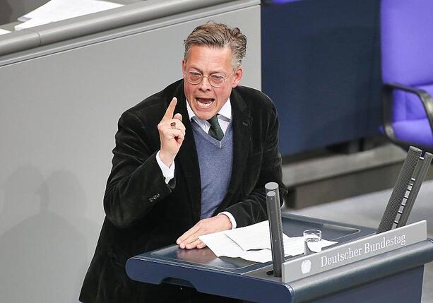 Bild vergr&ouml;&szlig;ern: Grünen-Politiker fordert entschlossenes Vorgehen nach Drohnenvorfall