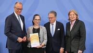 Frei fordert Umsetzung der kompletten Rentenreform