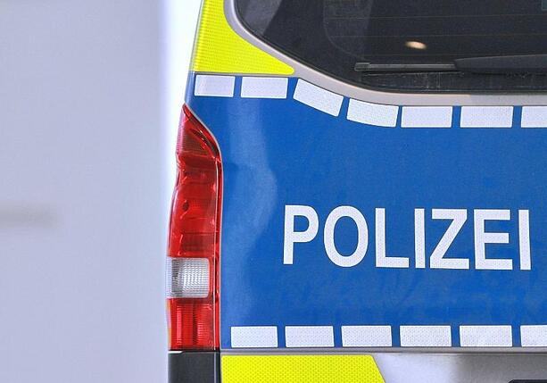 Bild vergr&ouml;&szlig;ern: Großeinsatz in Kölner Südstadt nach Schüssen auf Café