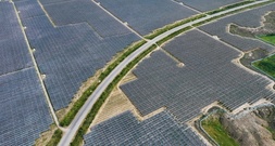 China: Leistung von Solaranlagen erstmals höher als Leistung von Kohlekraftwerken