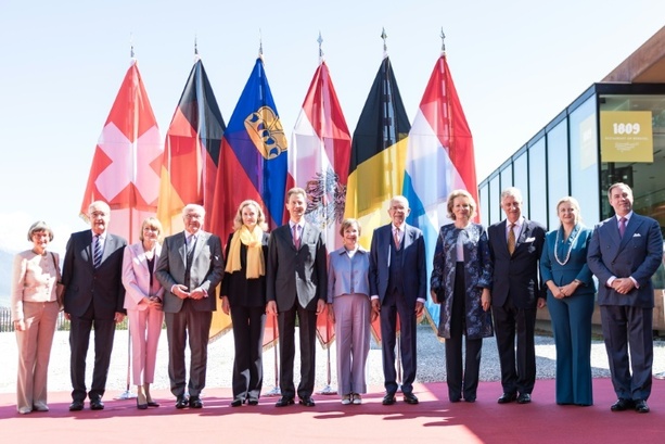 Bild vergr&ouml;&szlig;ern: Steinmeier mit deutschsprachigen Staatsoberhäuptern in Innsbruck zusammengekommen