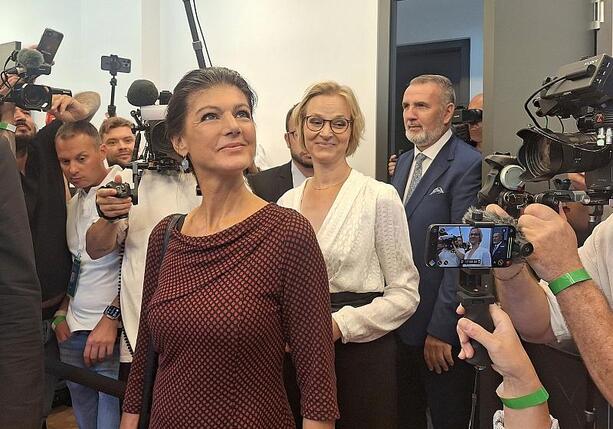 Bild vergr&ouml;&szlig;ern: Wagenknecht widerspricht Wolf: Kommunikation oft einseitig