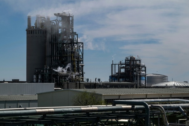 Bild vergr&ouml;&szlig;ern: Positive Sondereffekte durch Iran-Krieg: Chemieindustrie deutlich im Plus