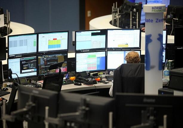 Bild vergr&ouml;&szlig;ern: Dax startet kaum verändert - Index stabilisiert sich