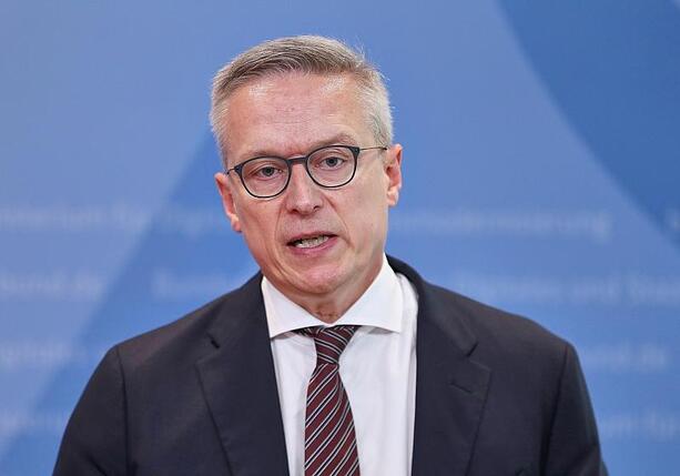Bild vergr&ouml;&szlig;ern: Wildberger: KI kann Deutschland zu fünf Prozent Wachstum führen