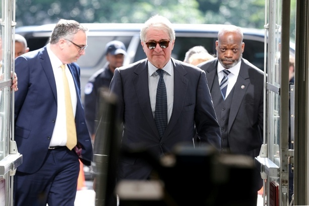 Bild vergr&ouml;&szlig;ern: Epstein-Skandal: US-Milliardär Black verweigert Kongressanhörung