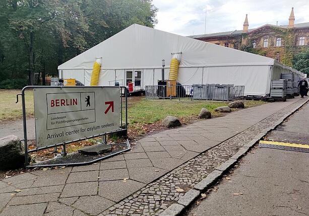 Bild vergr&ouml;&szlig;ern: Zahl der Flüchtlinge in Deutschland sinkt leicht