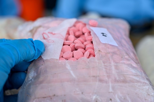 Bild vergr&ouml;&szlig;ern: Neuseeland genehmigt Einsatz von Partydroge MDMA bei posttraumatischer Belastungsstörung