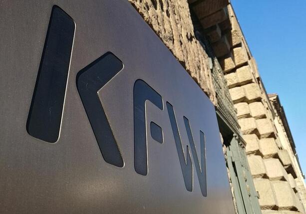 Bild vergr&ouml;&szlig;ern: KfW-Studie: Viele Mittelständler planen Produktion im Ausland
