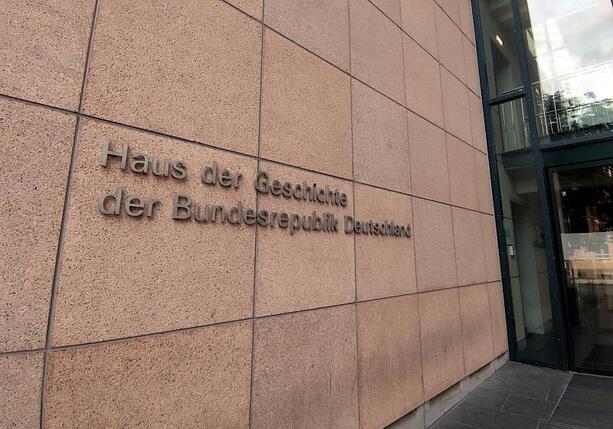 Bild vergr&ouml;&szlig;ern: Heinz-Erhardt-Nachlass zieht ins Haus der Geschichte