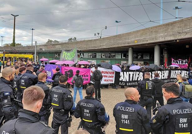 Bild vergr&ouml;&szlig;ern: Demos am Vorabend der Landtagswahl in Sachsen-Anhalt